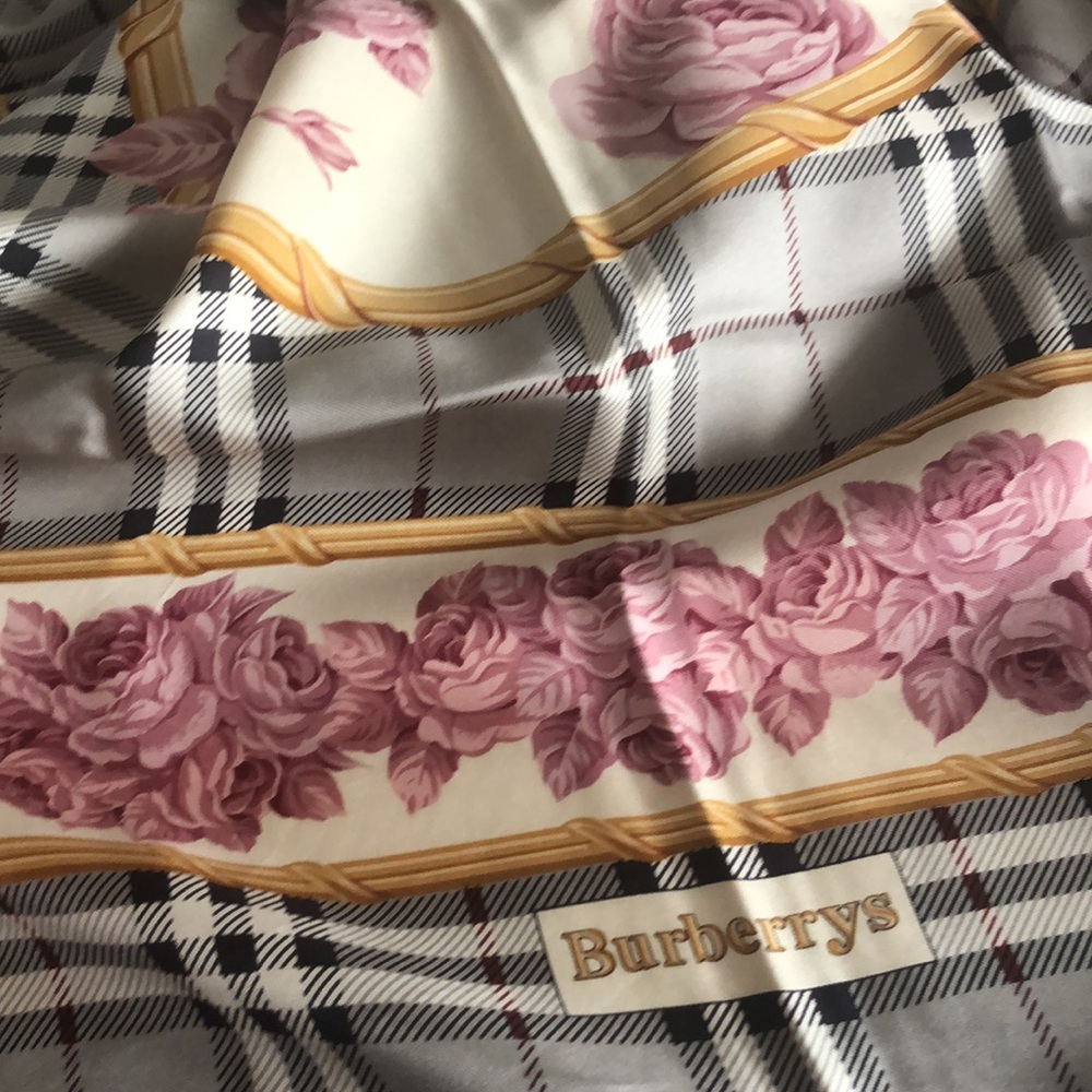 ❤️Burberry Floral Plaid Women's Scarf - Picture 6 of 11